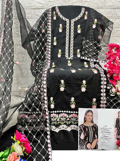 Gulbano Pakistani Designer Hit Embroidered Wedding Party Wear Dress